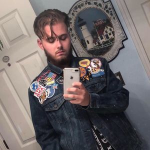 Meet your Posher, Laith